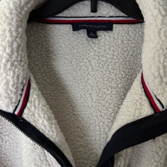 Tommy Hilfiger XL White Sherpa Fleece Pullover Athleisure Warm Preppy Sport Logo - Picture 7 of 10